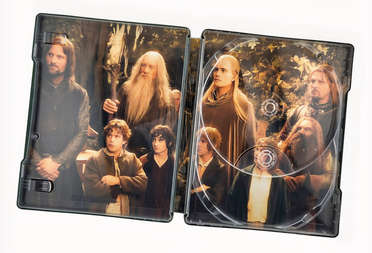 Lord of the Rings Trilogy Custom SteelBook Set (Embossed)